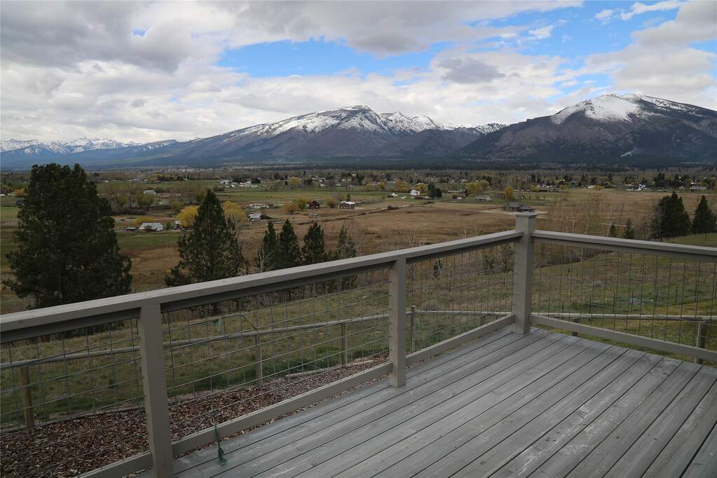4 Bedroom Single Family Home/House's Image 4