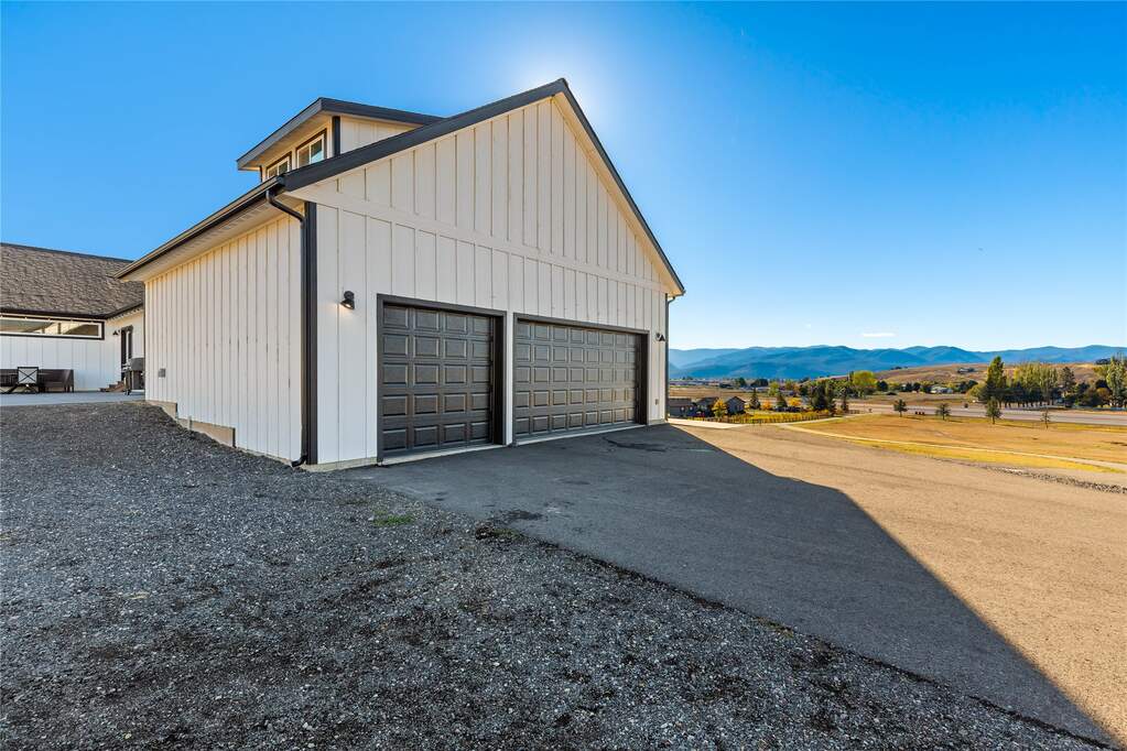 6 Bedroom Single Family Home/House's Image 62