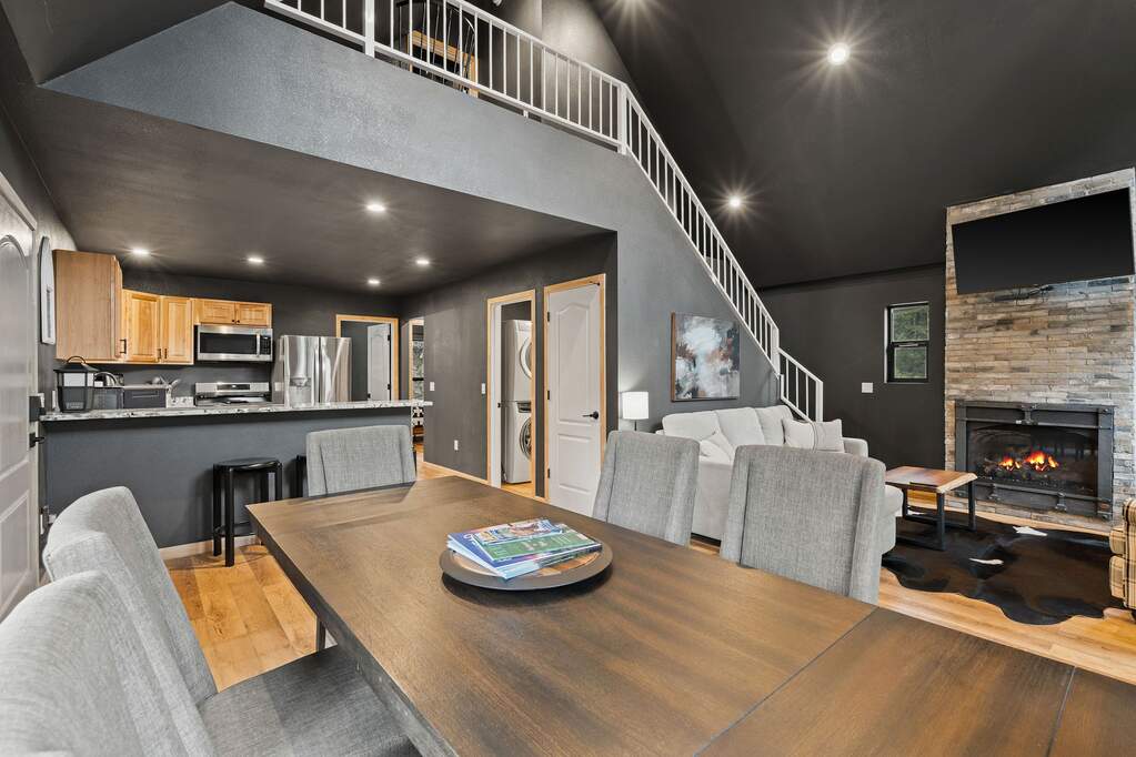 9 Bedroom Single Family Home/House's Image 94