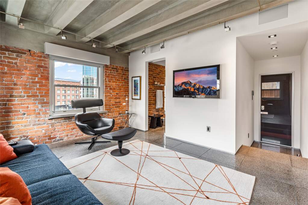 2 Bedroom Apartment/Flat's Image 23