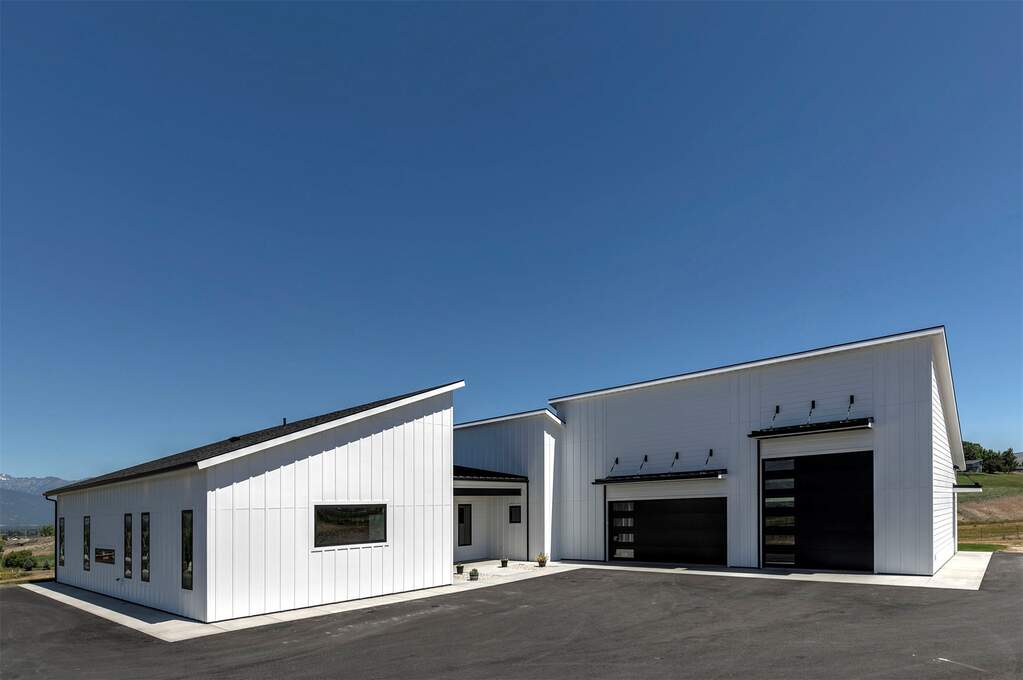 3 Bedroom Single Family Home/House's Image 41
