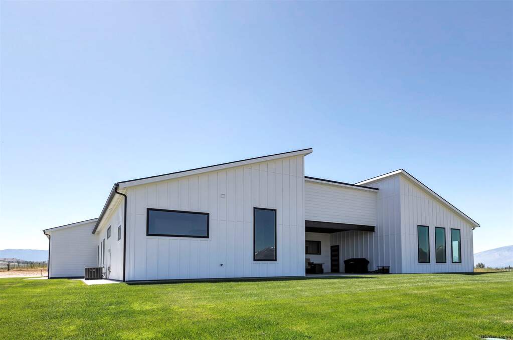 3 Bedroom Single Family Home/House's Image 47