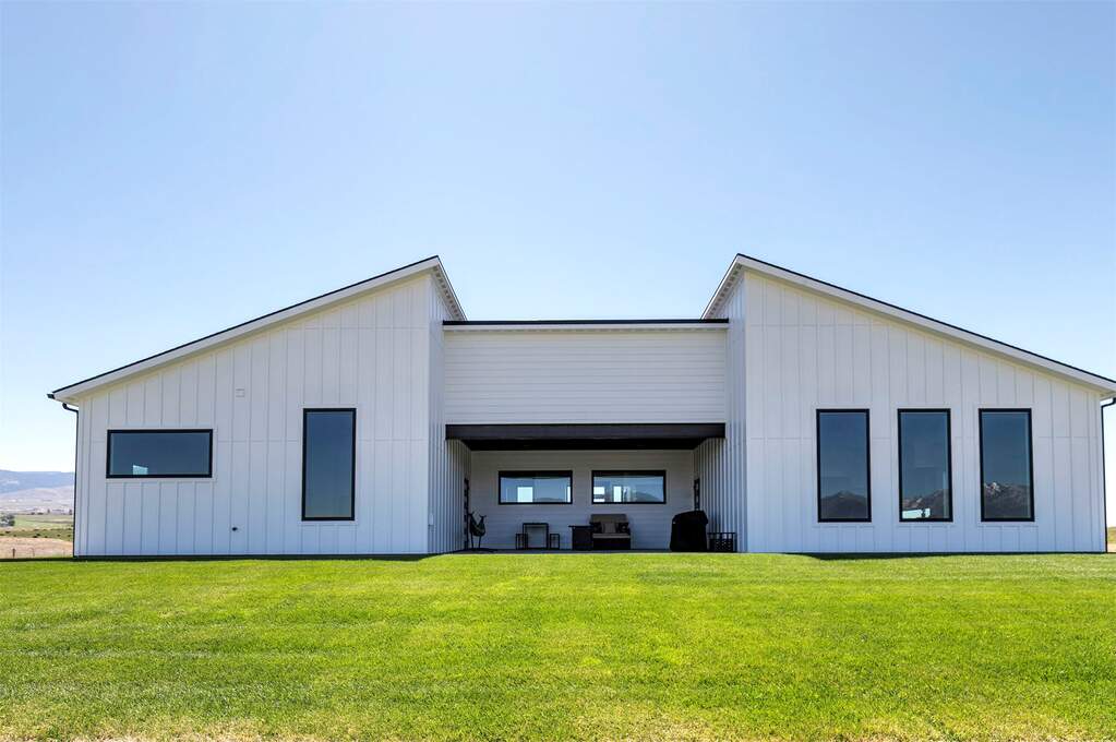 3 Bedroom Single Family Home/House's Image 3