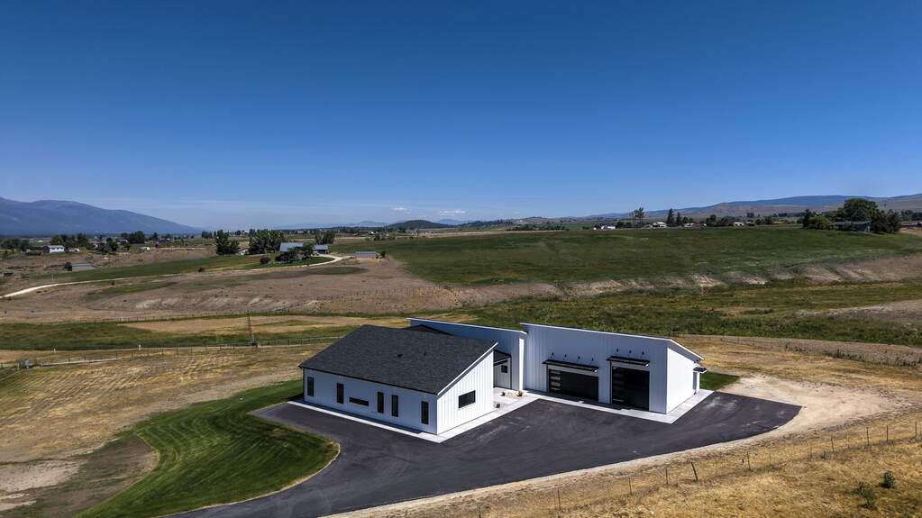 3 Bedroom Single Family Home/House's Image 61