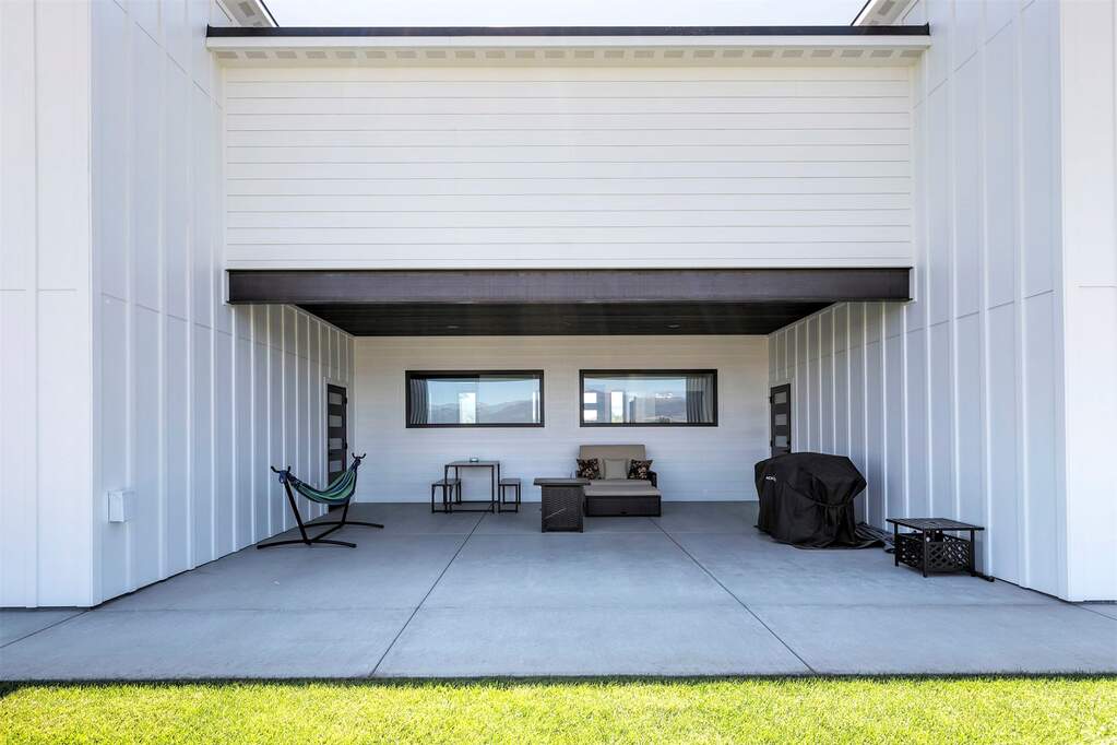 3 Bedroom Single Family Home/House's Image 4
