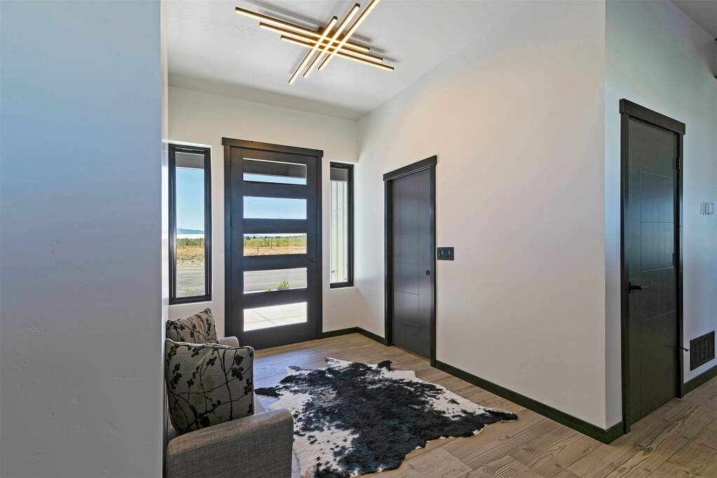 3 Bedroom Single Family Home/House's Image 5