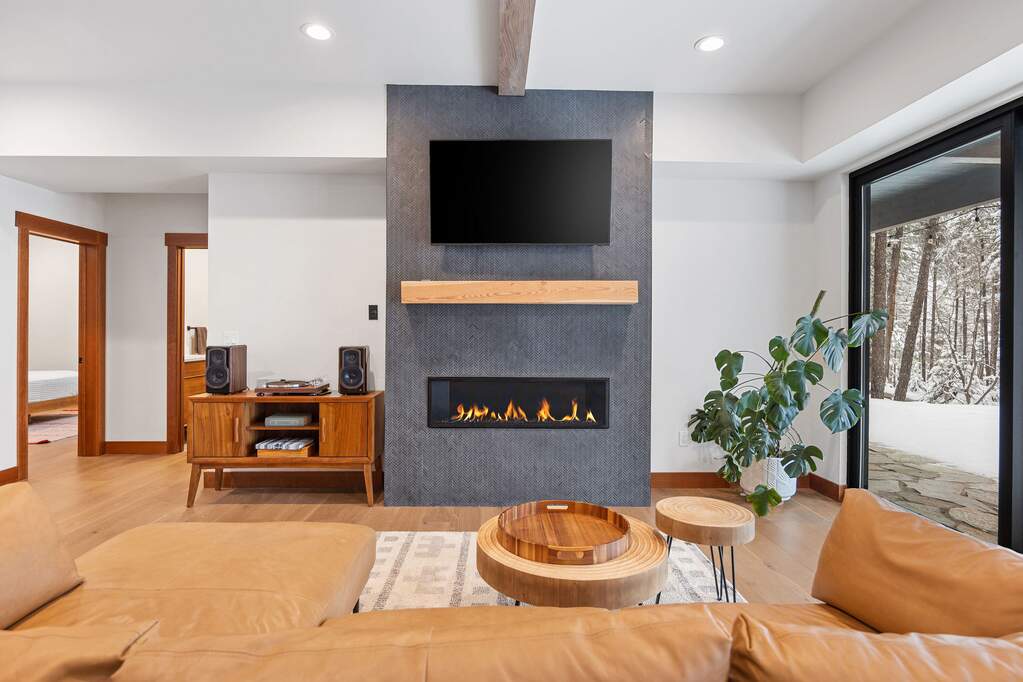 5 Bedroom Single Family Home/House's Image 15
