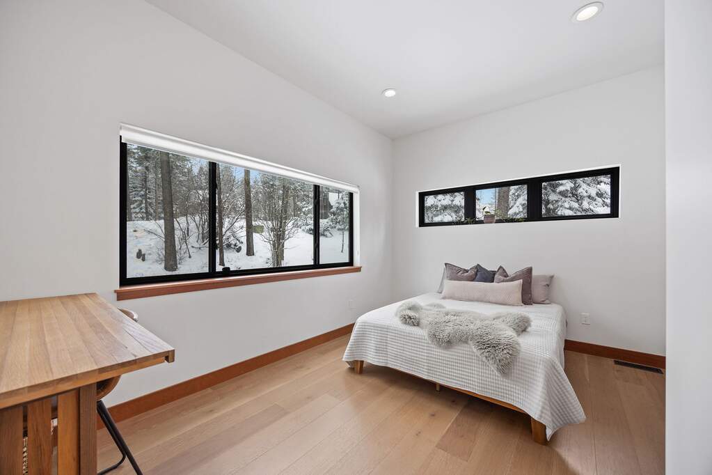 5 Bedroom Single Family Home/House's Image 20