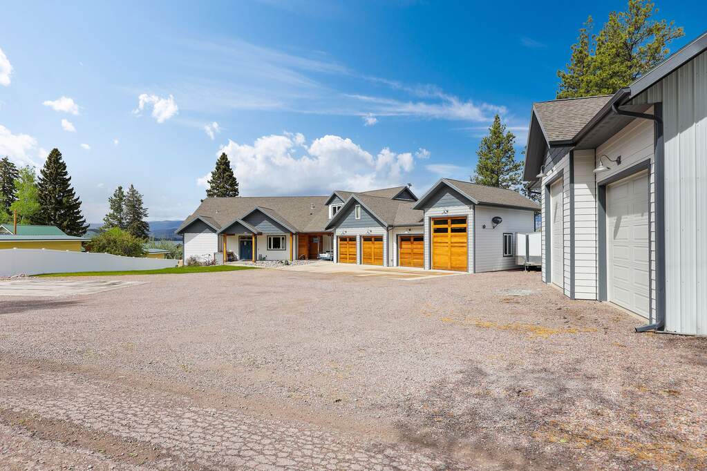 5 Bedroom Single Family Home/House's Image 31