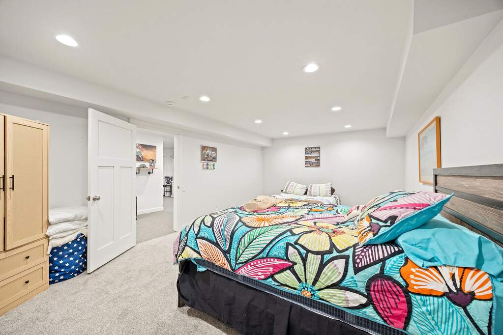 5 Bedroom Single Family Home/House's Image 58