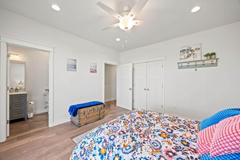 5 Bedroom Single Family Home/House's Image 70