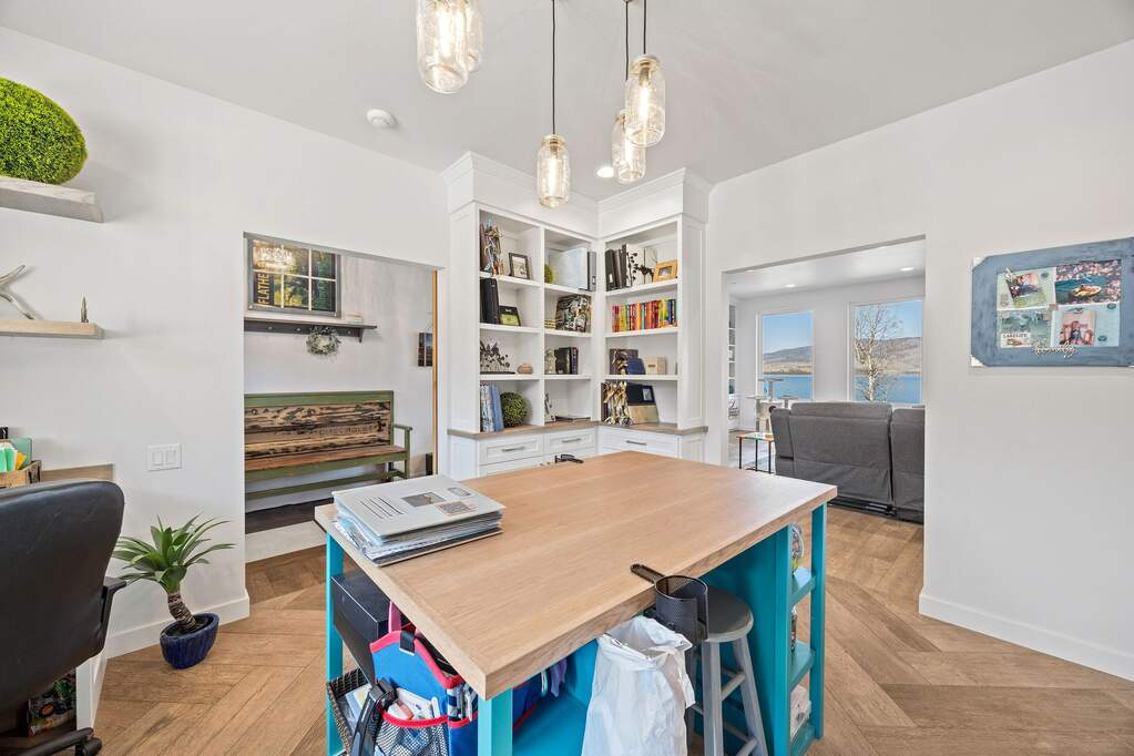 5 Bedroom Single Family Home/House's Image 84
