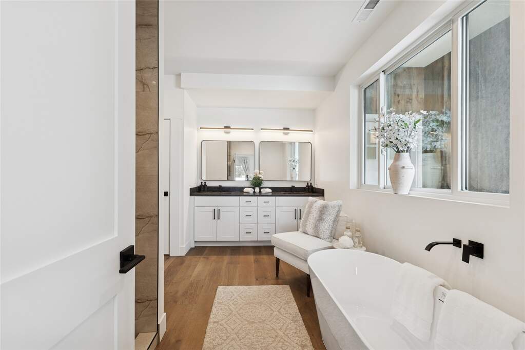 4 Bedroom Single Family Home/House's Image 21