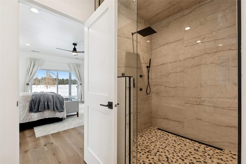 4 Bedroom Single Family Home/House's Image 22
