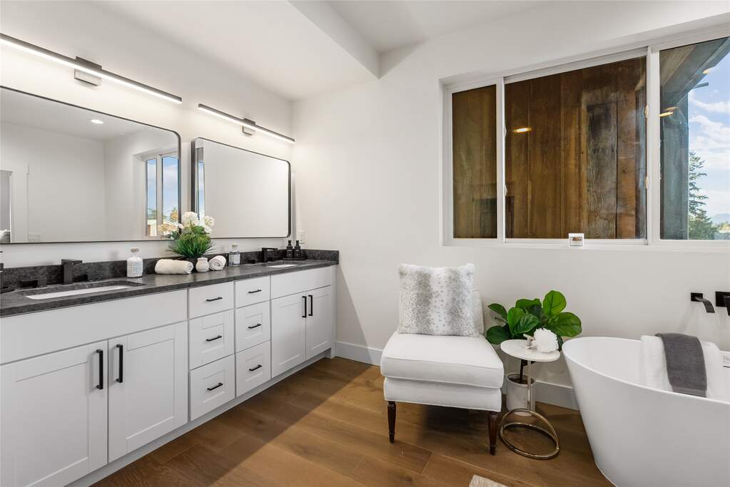 4 Bedroom Single Family Home/House's Image 23