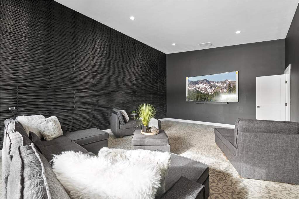 4 Bedroom Single Family Home/House's Image 39