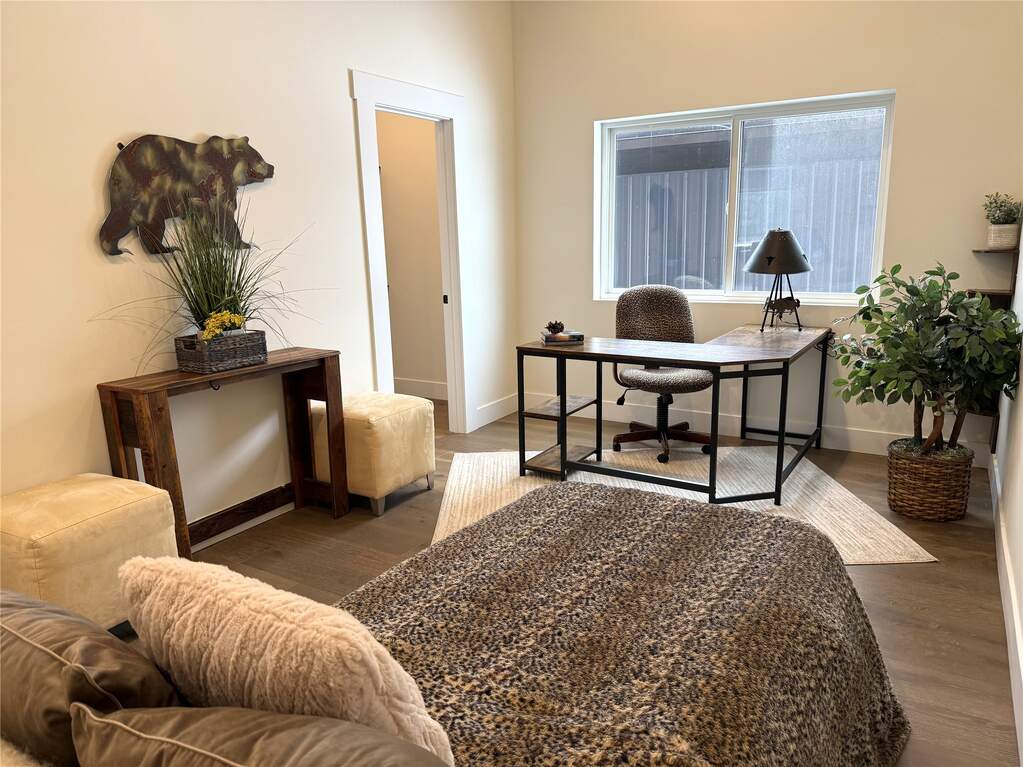 4 Bedroom Single Family Home/House's Image 42