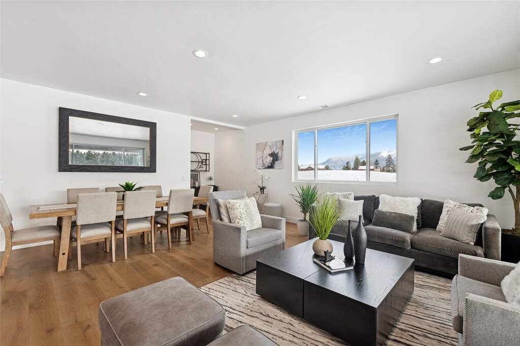 4 Bedroom Single Family Home/House's Image 4