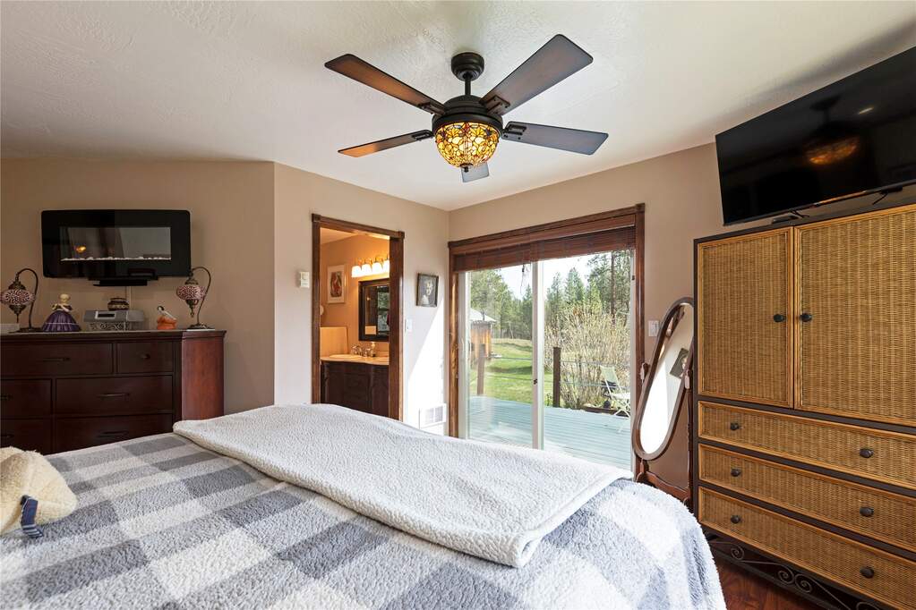 2 Bedroom Single Family Home/House's Image 11