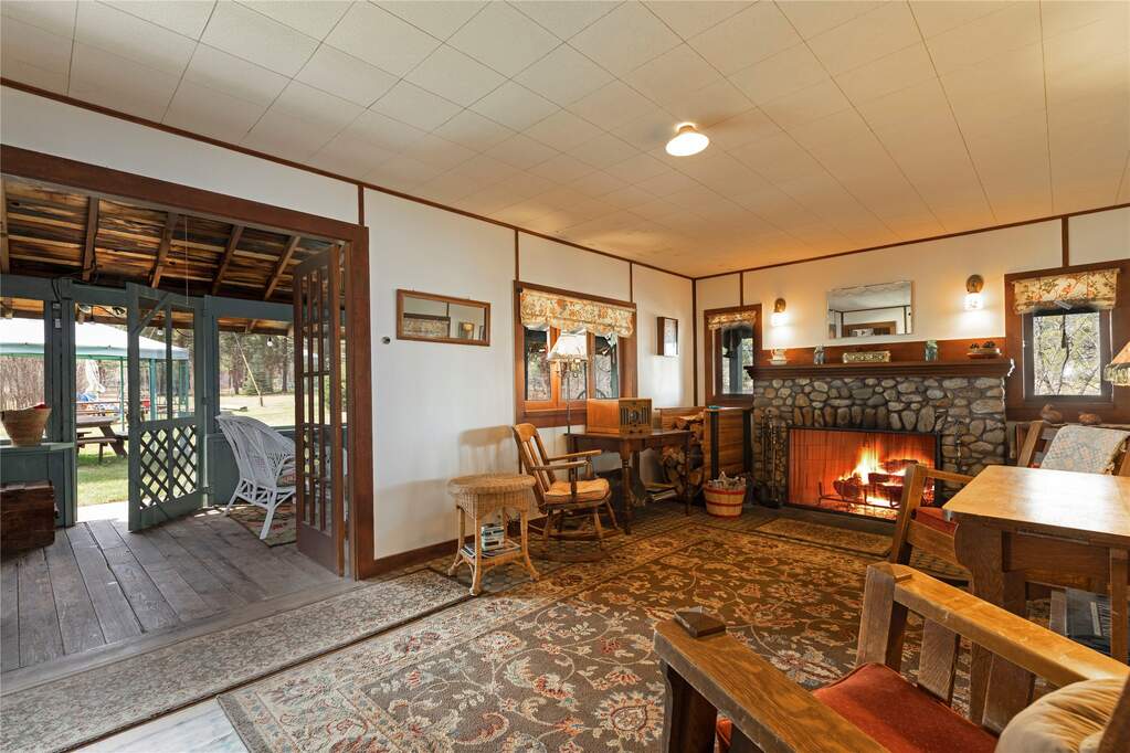 2 Bedroom Single Family Home/House's Image 32