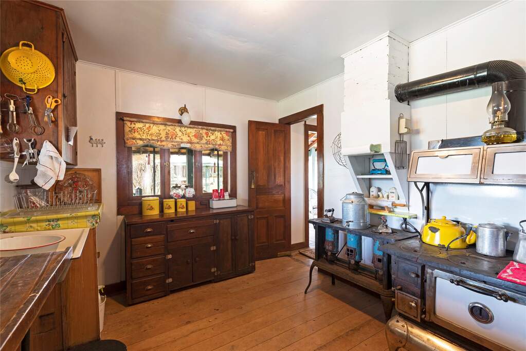 2 Bedroom Single Family Home/House's Image 33