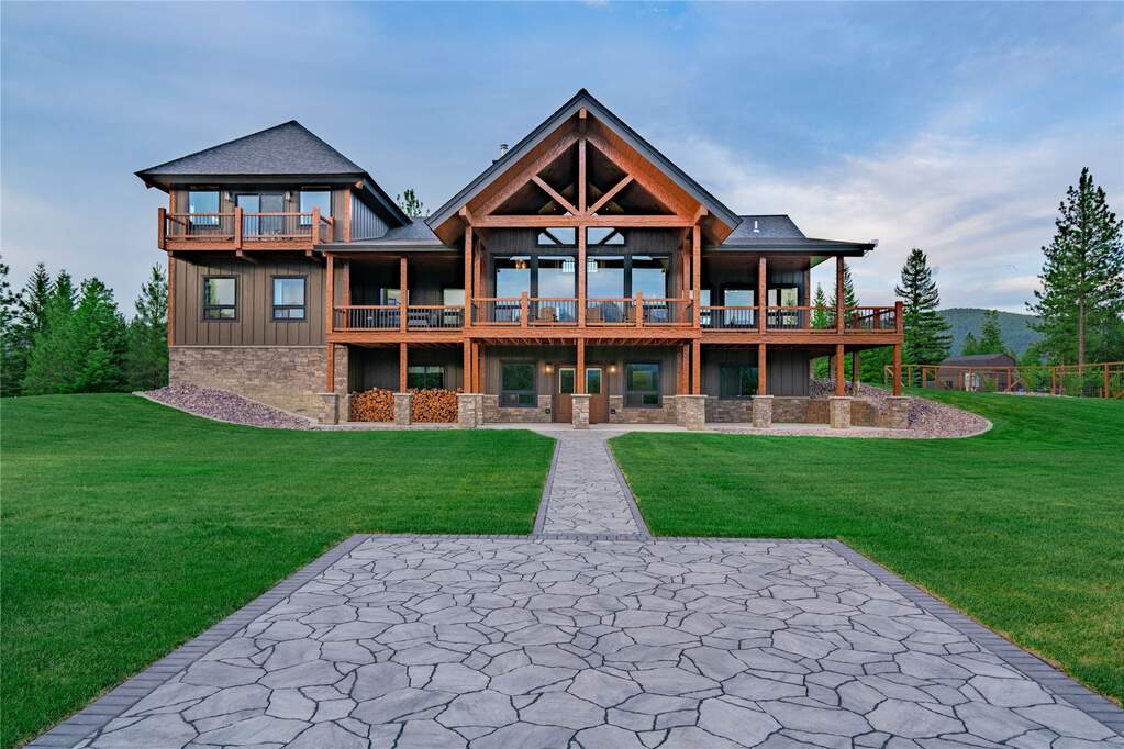 6 Bedroom Single Family Home/House's Image 99