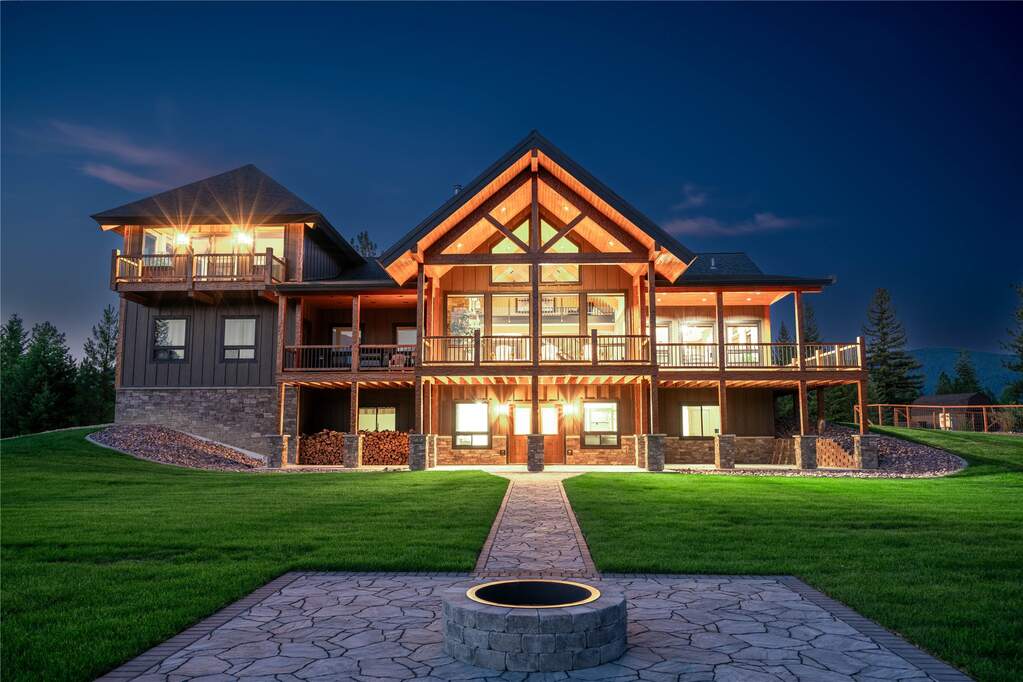 6 Bedroom Single Family Home/House's Image 100