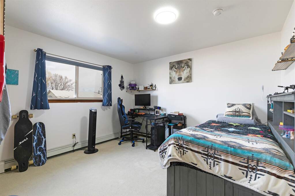 4 Bedroom Single Family Home/House's Image 17