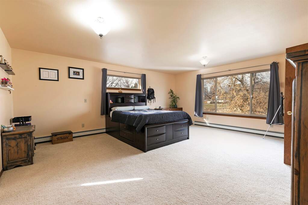 4 Bedroom Single Family Home/House's Image 20