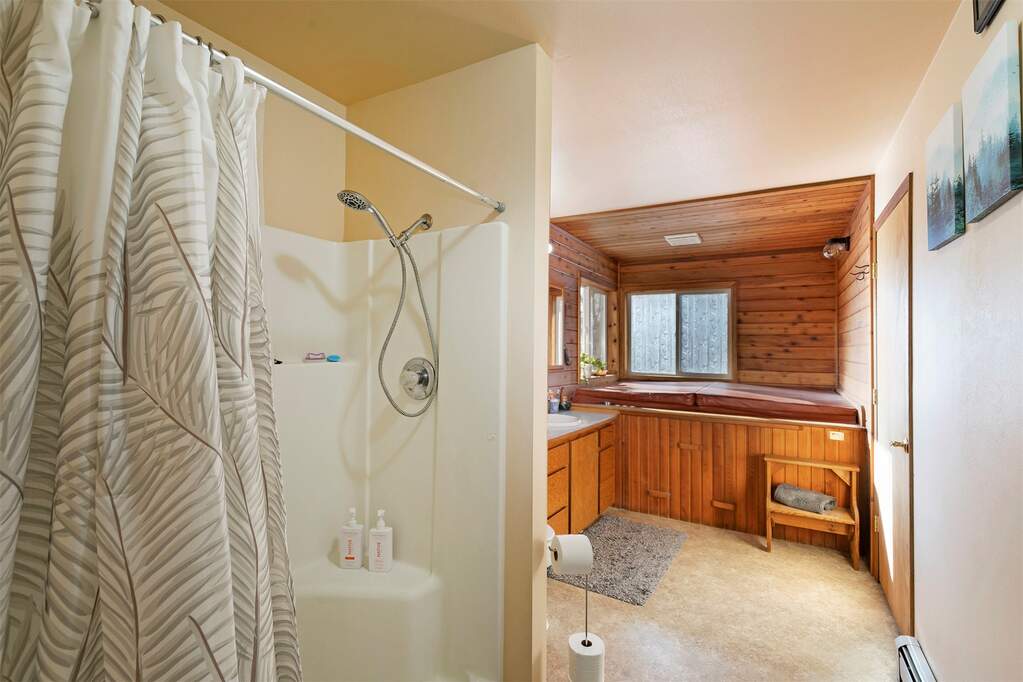 4 Bedroom Single Family Home/House's Image 24
