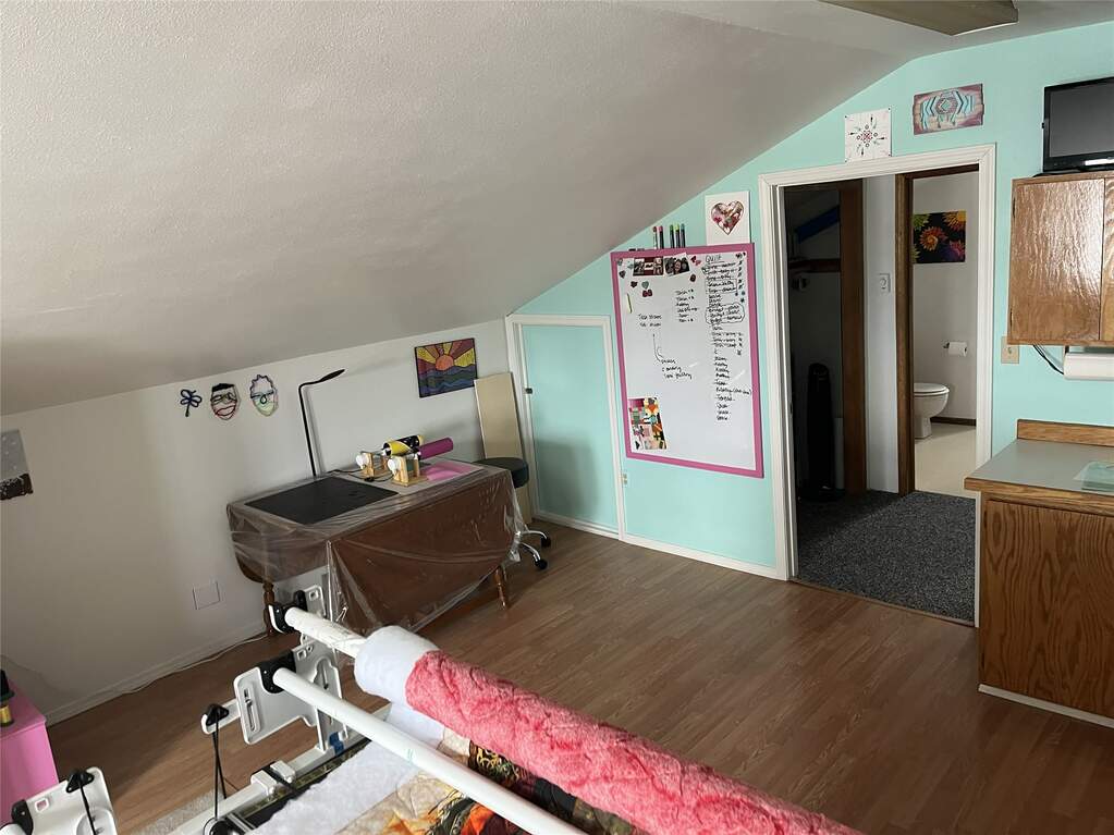4 Bedroom Single Family Home/House's Image 32