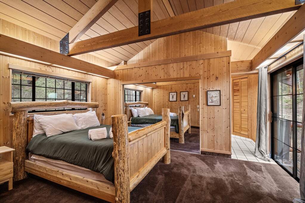 5 Bedroom Single Family Home/House's Image 133