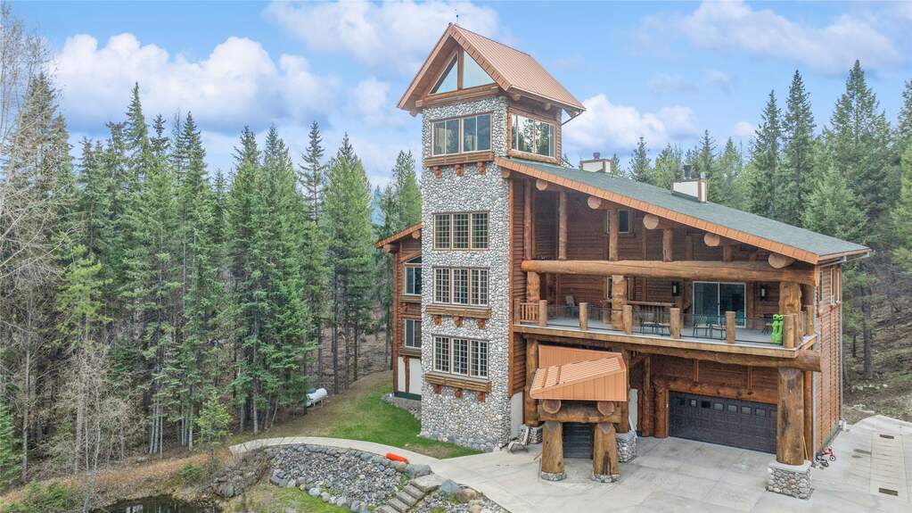 5 Bedroom Single Family Home/House's Image 35