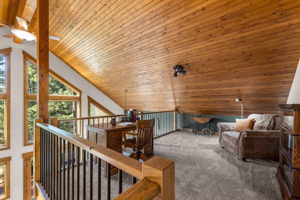 5 Bedroom Single Family Home/House's Image 22