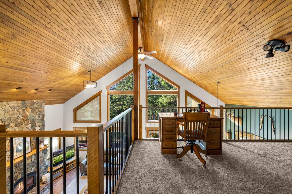 5 Bedroom Single Family Home/House's Image 23