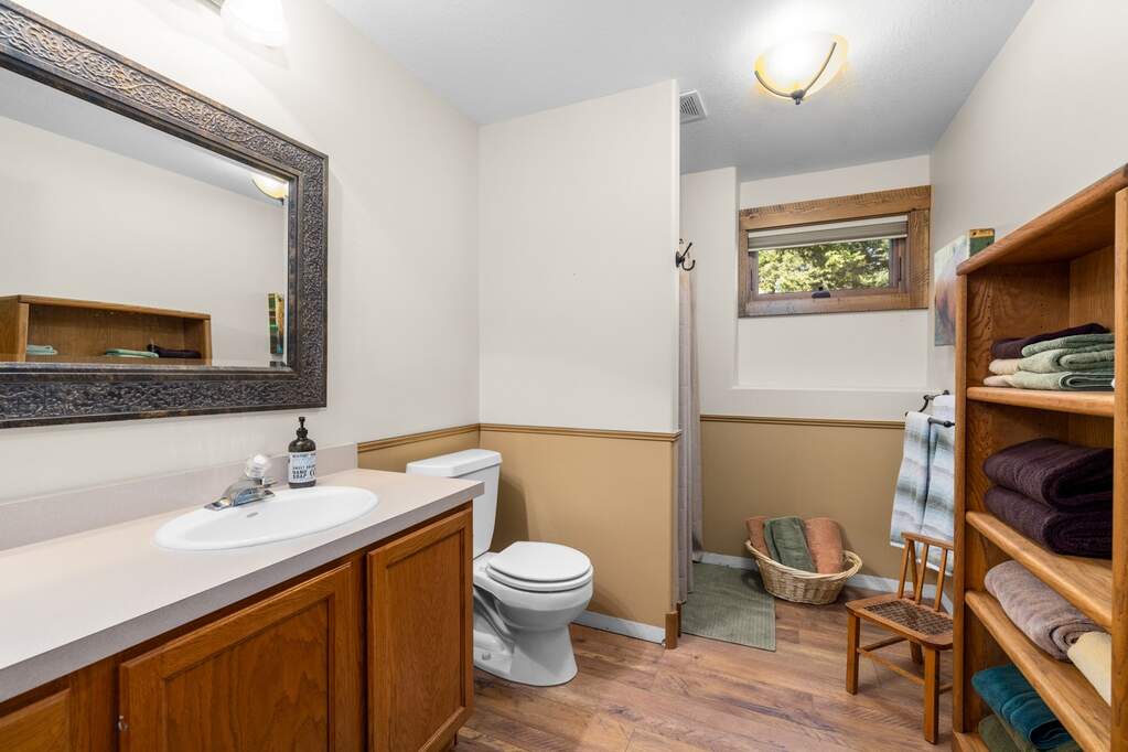 5 Bedroom Single Family Home/House's Image 36