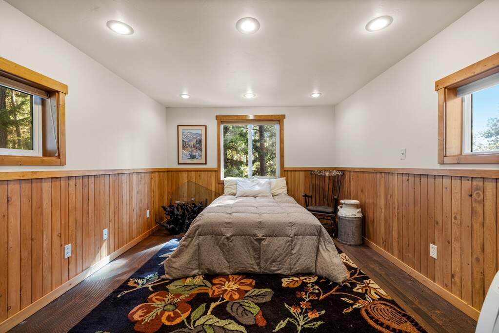 5 Bedroom Single Family Home/House's Image 39