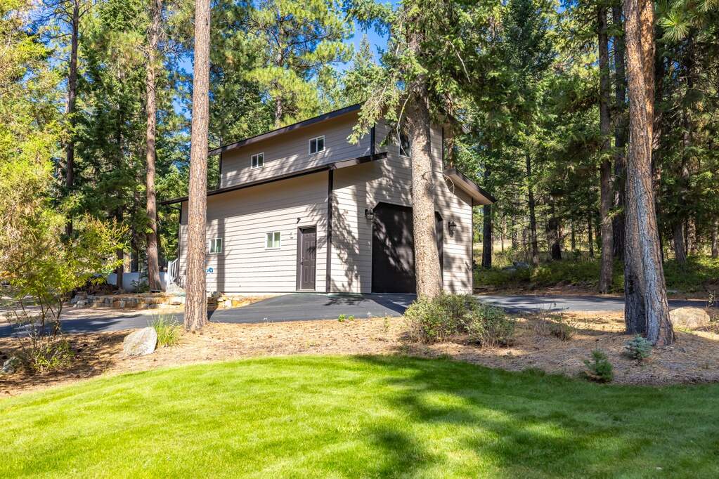 5 Bedroom Single Family Home/House's Image 65