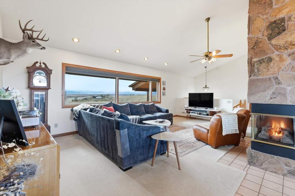 4 Bedroom Single Family Home/House's Image 10