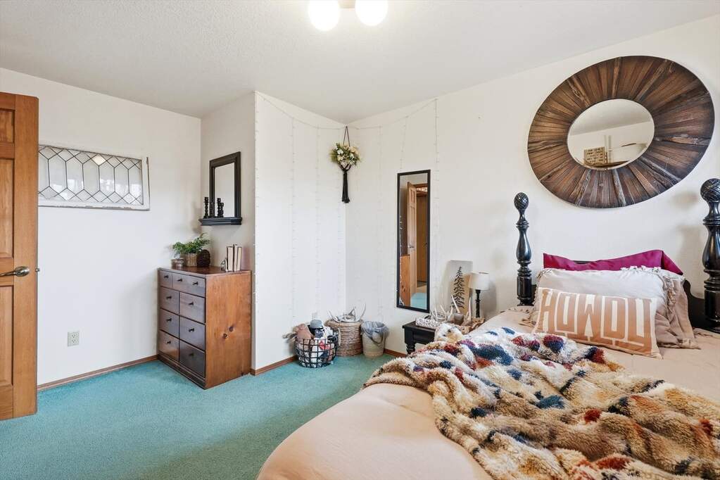 4 Bedroom Single Family Home/House's Image 34