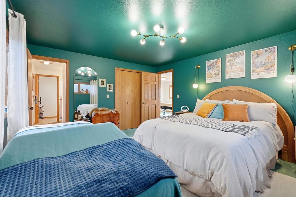 4 Bedroom Single Family Home/House's Image 38