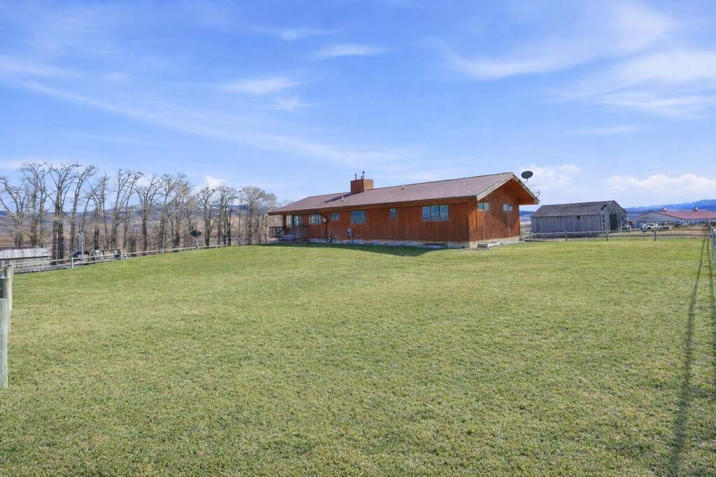 4 Bedroom Farm/Ranch/Plantation's Image 32