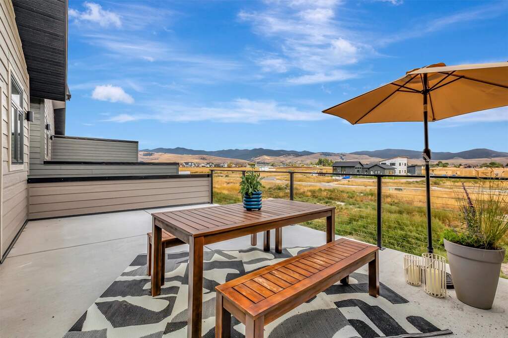 8 Bedroom Villa/Townhouse's Image 9