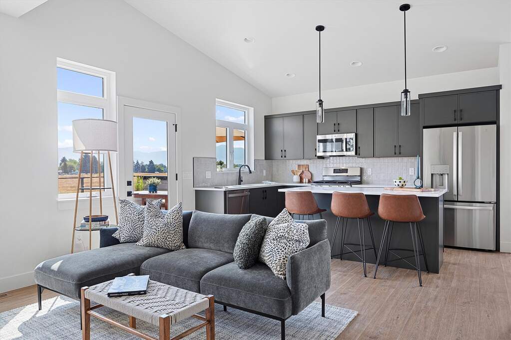 8 Bedroom Villa/Townhouse's Image 3