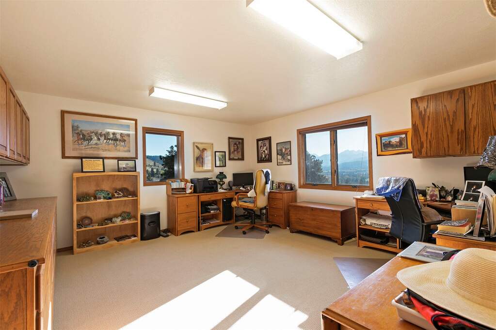 4 Bedroom Single Family Home/House's Image 28