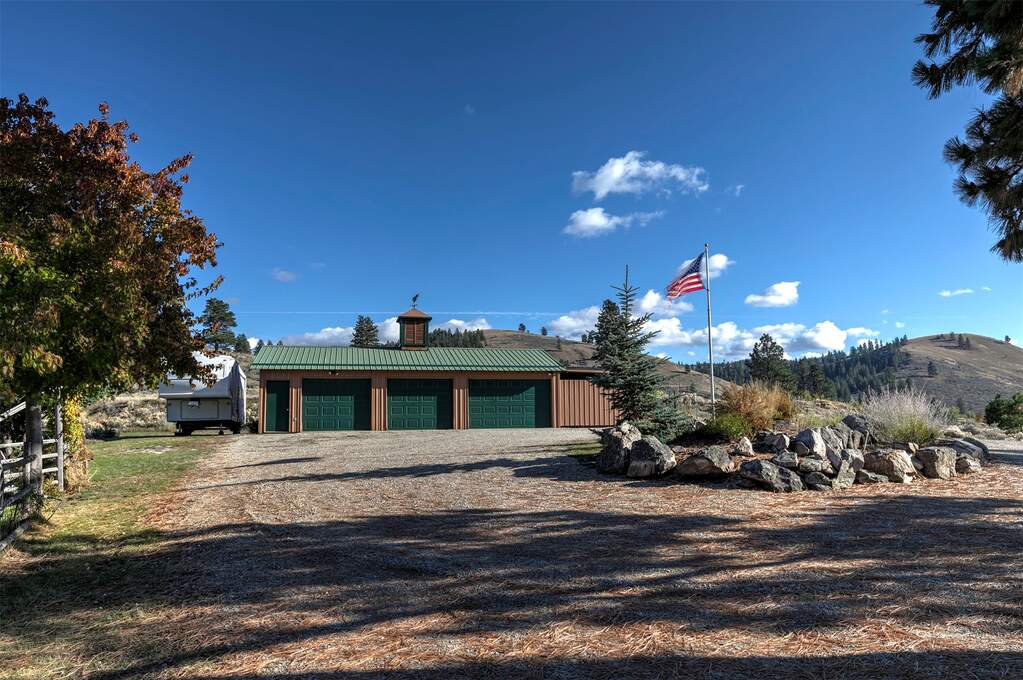 4 Bedroom Single Family Home/House's Image 5