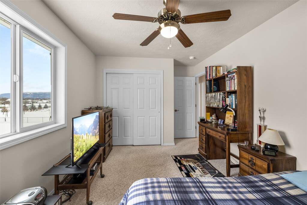 4 Bedroom Single Family Home/House's Image 23
