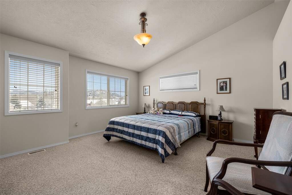 4 Bedroom Single Family Home/House's Image 27