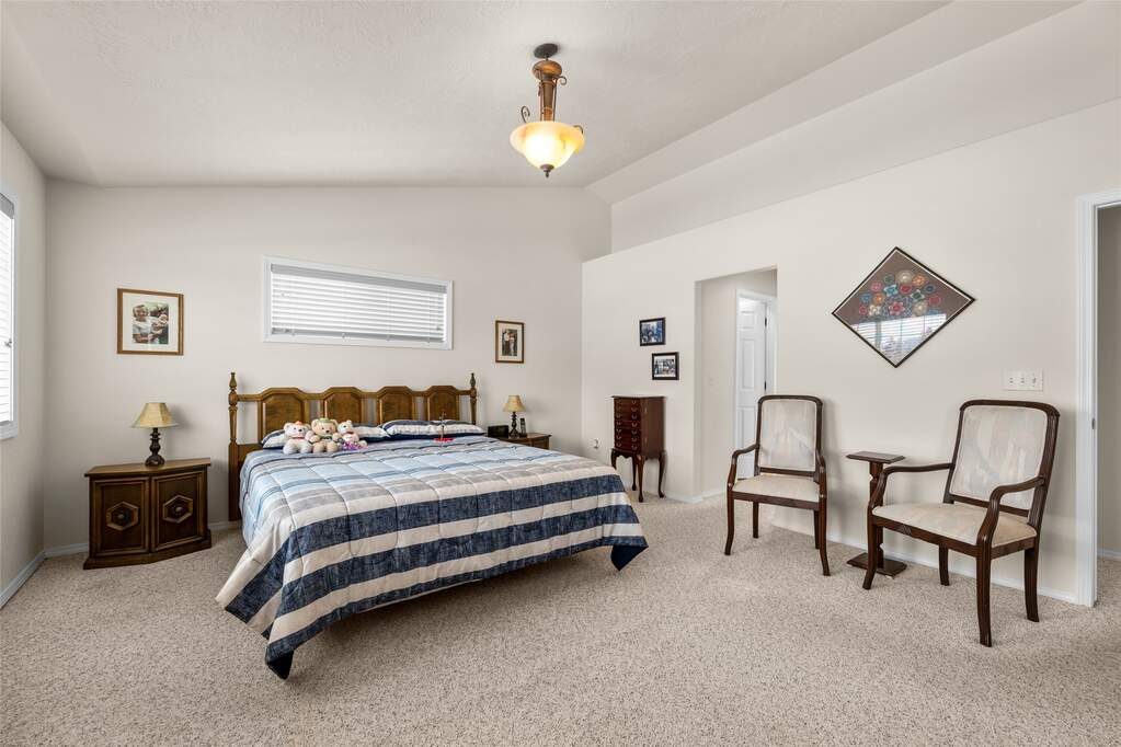 4 Bedroom Single Family Home/House's Image 28