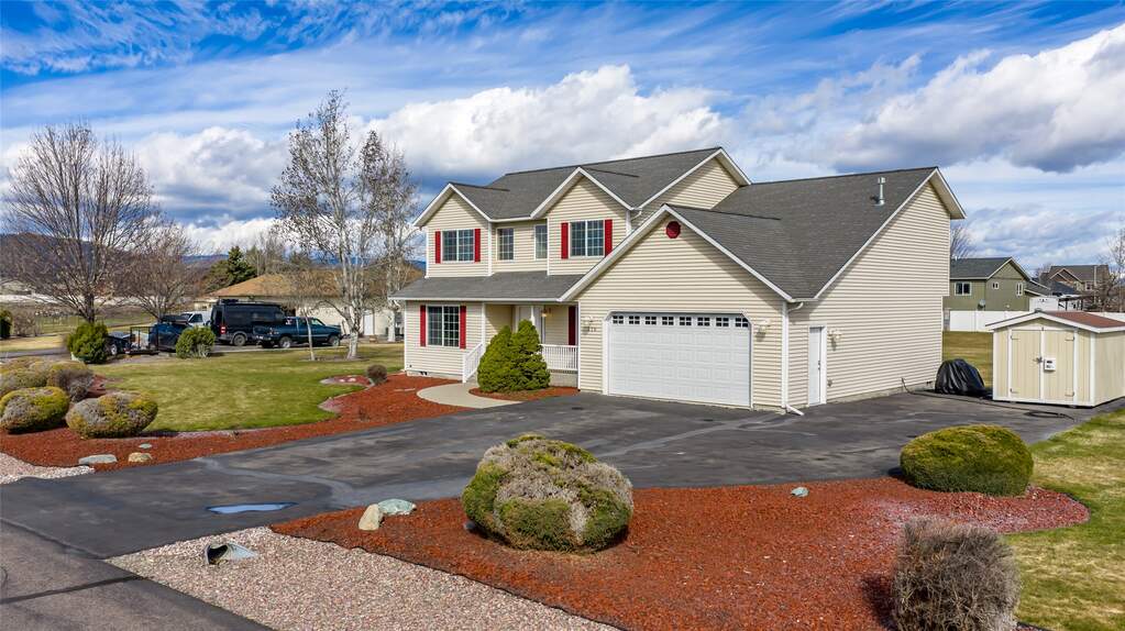 4 Bedroom Single Family Home/House's Image 35